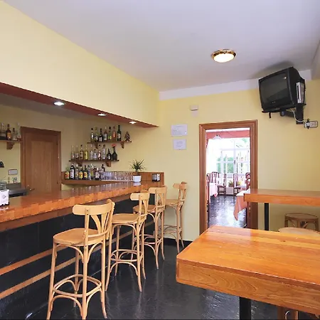 Vega Del Sella 2* أريونداس