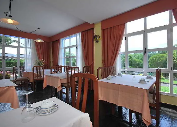 Hotel Vega Del Sella 2*