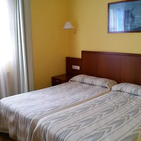 Hotel Vega Del Sella 2*