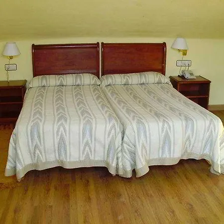 Hotel Vega Del Sella 2*