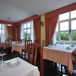 Hotel Vega Del Sella 2*